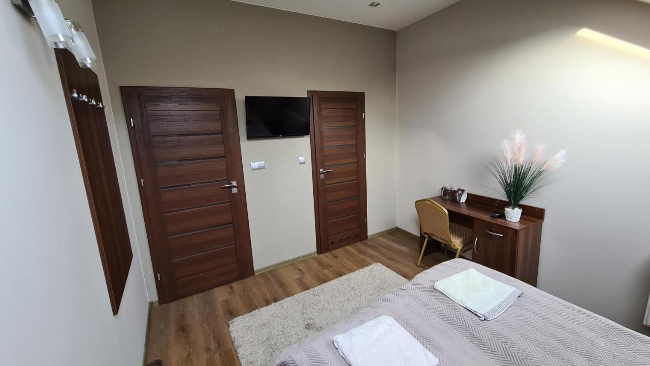 De Facto Bed & Breakfast Zambrow Exterior foto